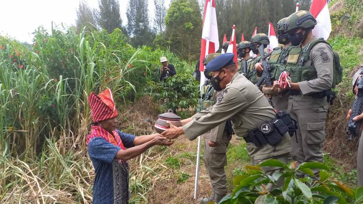 Sambut HUT Bhayangkara ke-76, Batalyon A Brimob Sumut Ambil Air Suci di Lau Kawar