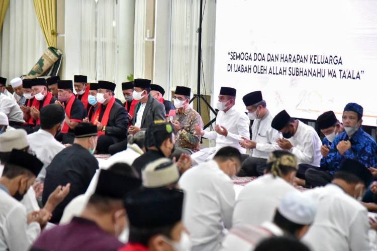 Untuk Anak Ridwan Kamil, Gubsu dan Paguyuban Wargi Sunda Sumut Gelar Doa Bersama