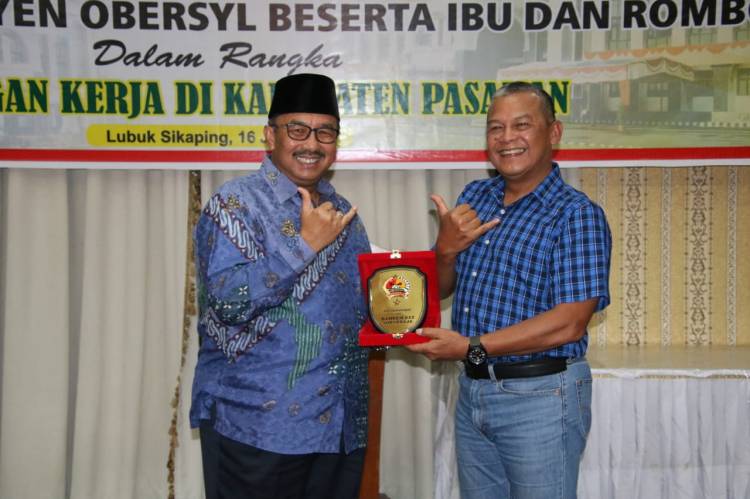 Pererat Tali Silaturahmi, Danrem 032/Wbr Berkunjung Ke Rumah Dinas Bupati Pasaman