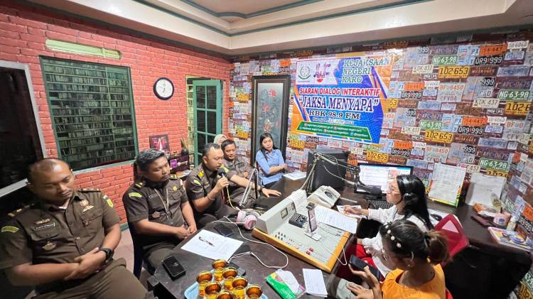 Kejaksaan Negeri Karo Sosialisasikan Tentang Hukum Melalui Siaran Radio RBK 98,9 FM