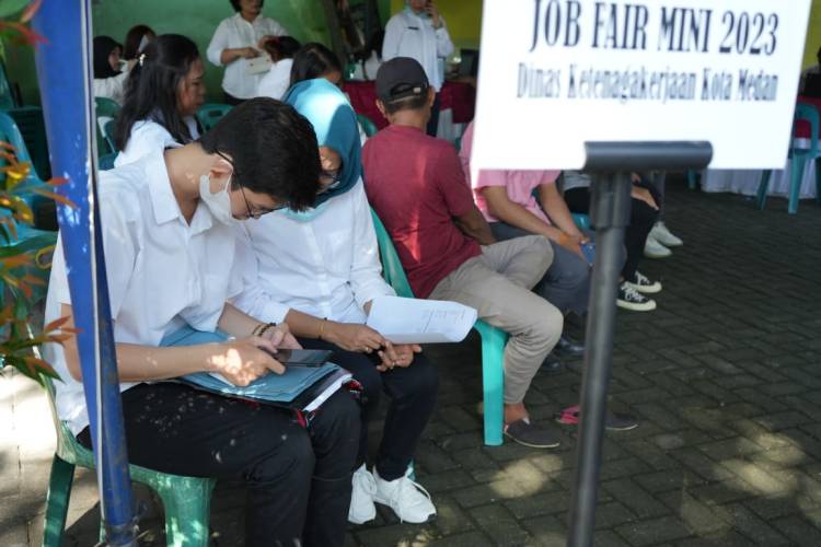 1165 Lowongan dari 13 Perusahaan Ternama Tersedia Dalam Job Fair Mini Pemko Medan