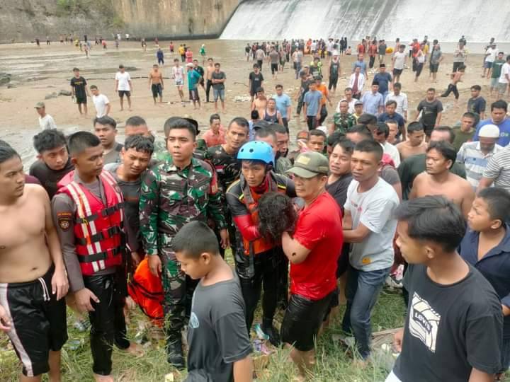 3 Bocah Perempuan Tenggelam Saat Mandi di Sungai Bendungan Aek Godang: Dua Meninggal