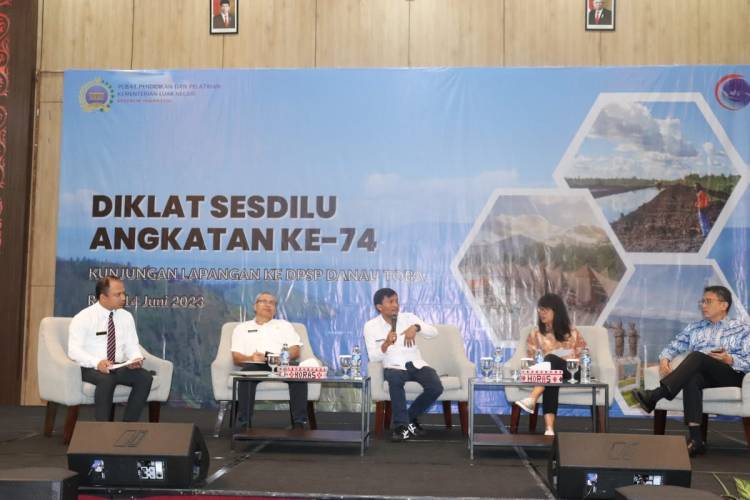Wabup Toba Paparkan Potensi Kabupaten Toba Kepada Peserta Diklat Sesdilu