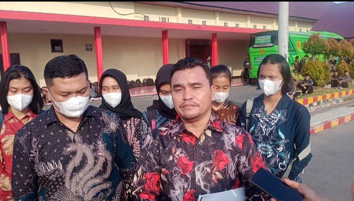 Pengakuan Casis Polwan: "Panitia Menyuruh Kami Mengulang dan Merubah Jawaban" ...Ada apa..?