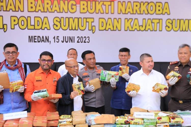 Polda Sumut, DPR RI dan Kejatisu Musnahkan Barang Bukti Narkoba dan Judi
