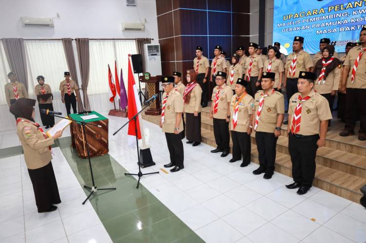dr Susanti Lantik Erizal Ginting sebagai Ketua Kwarcab Gerakan Pramuka Pematang Siantar