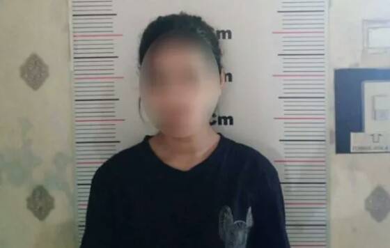 Sadis! Wanita 16 Tahun Buang Mayat Anak Baru Dilahirkan ke Genteng
