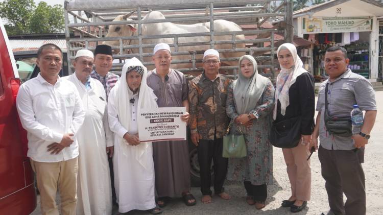 Ketua Umum Partai Gerindra H Prabowo Subianto Serahkan Hewan Kurban ke Besilam serta ke Al-Washliyah dan Masjid Agung