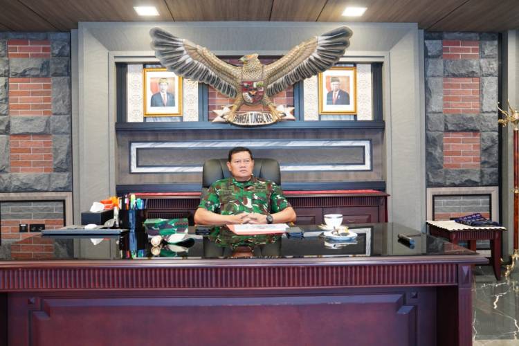 Panglima TNI Terima Paparan Kepala Pusat Keuangan TNI Terkait Modernisasi Pasukan PBB