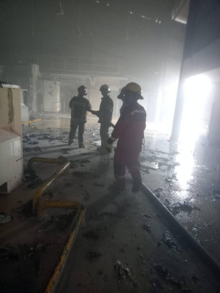 Plafon di Ruang Mixing PT. Universal Indofood Produk Terbakar