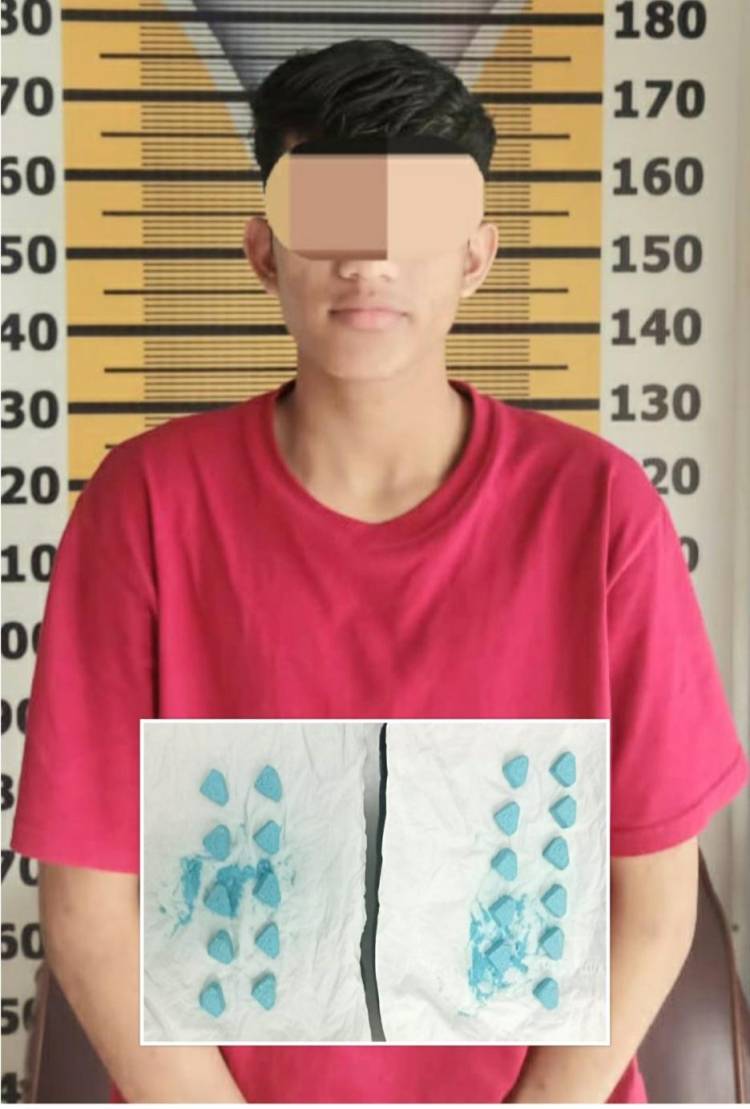Kantongi 21 Butir Pil Extacy, Remaja Ini Di Giring Polisi