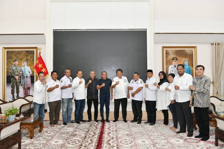 Gubsu Menerima Kunjungan LPM Sumut Bahas Ketahanan Masyarakat Desa dan Kelurahan