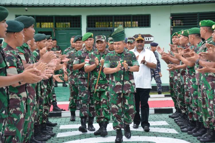 Pangdam I/BB Minta Prajurit Kodim 0317/TBK dan Kipan B Yonif RK 136/TS Laksanakan Dua Fungsi TNI