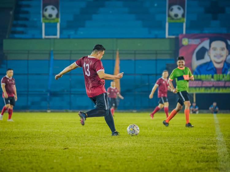 Kepling Suka Maju Beranikan Diri Minta  Jersey Bobby Nasution