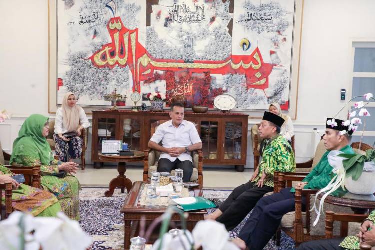 Musa Rajekshah Ikuti Rapat Persiapan Konferwil Muslimat NU Sumut