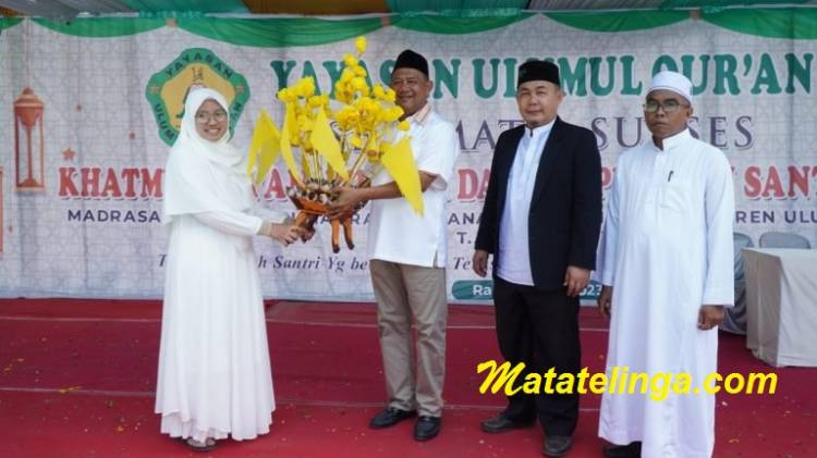 Hadiri Wisuda Ulumul Quran, Syah Afandin berikan Hadiah Umroh ke Santri Hafiz 30 Juz