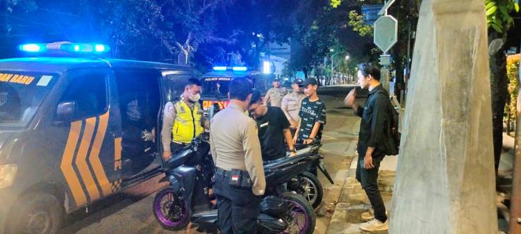 Patroli Malam Hari | Polsek Medan Baru Amankan 2 Sepeda Motor