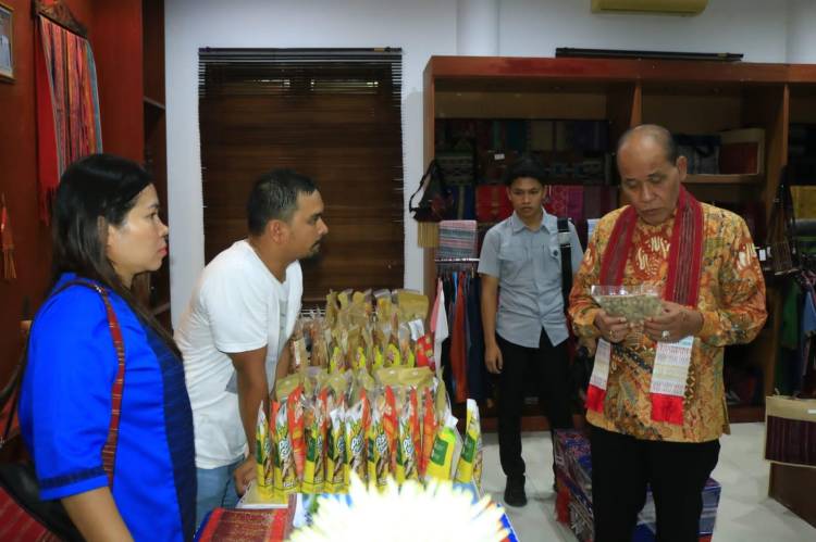Wabup Samosir Hadiri Pembukaan Pekan Raya Sumatera Utara Ke-49