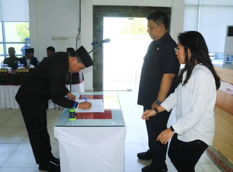 Naslindo Sirait Dilantik  Sebagai Pj.Sekda