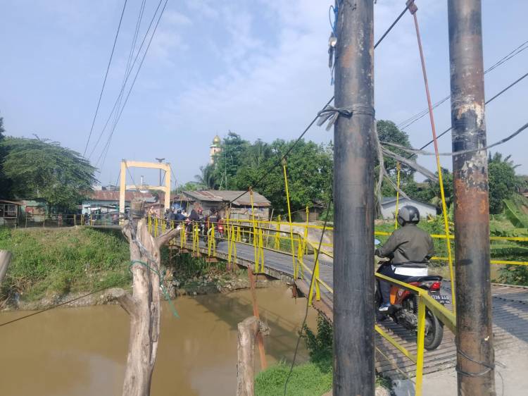 Membahayakan Lalu Lintas, Jembatan Besi Kota Bangun Butuh Perbaikan.
