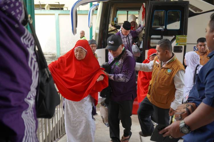 Kloter 2 Debarkasi Medan Kembali ke Tanah Air Dalam Keadaan Utuh