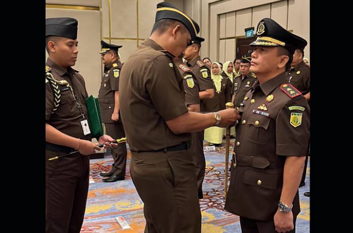 Sumanggar Siagian Resmi Dilantik jadi Kajari Kepulauan Aru