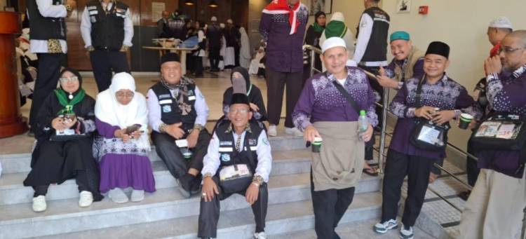Walaupun Delay, Jemaah Haji Tetap Santai