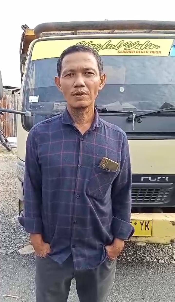 Polres Labusel Serahkan 2 Dum Truk kepada Korban Pencurian