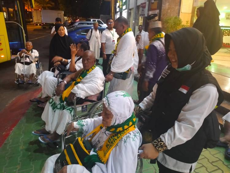Perawat RS Adam Malik Dipercaya Sebagai TKHK dalam Ibadah Haji 2024