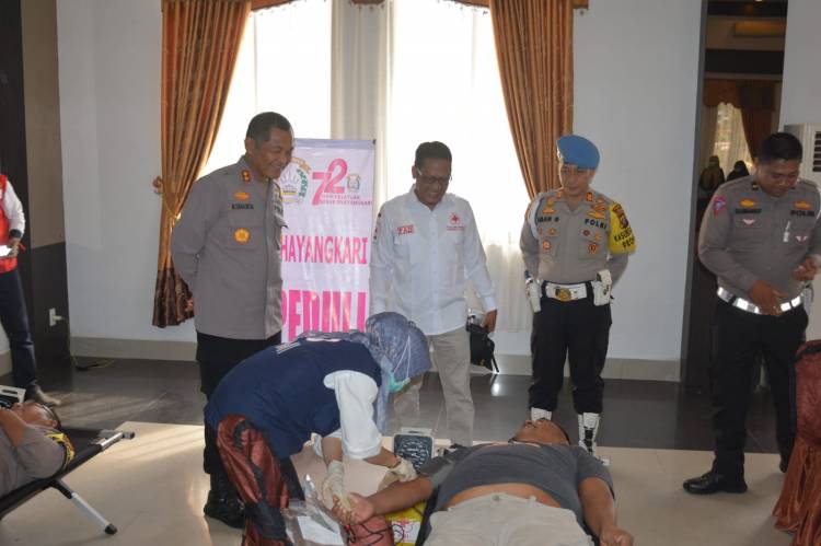 Polres Labusel Bersama Masyarakat dan Karyawan Perkebunan Donor Darah