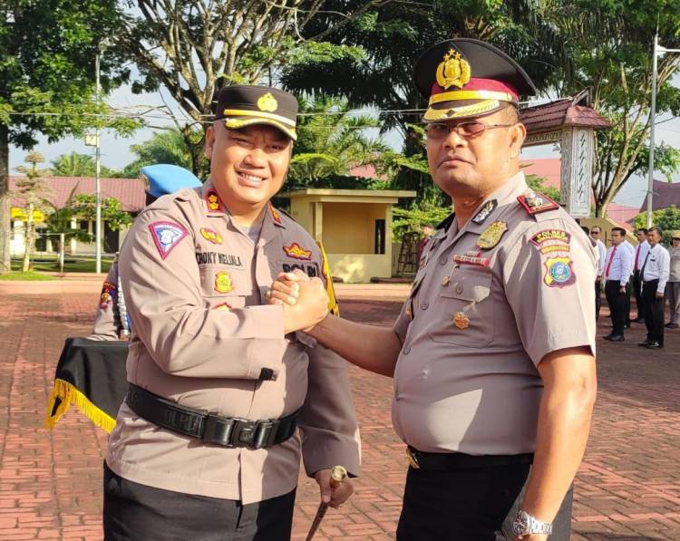 Kapolres Simalungun Pimpin Upacara Pelepasan Purnabakti Kompol Josia