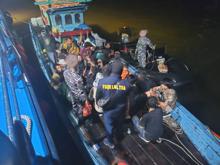 Tim Gabungan Lanal TBA Gagalkan Pengiriman 39 PMI Ilegal Tujuan Malaysia