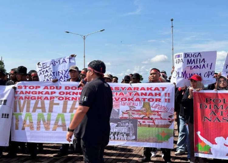Rugi Ratusan Juta Rupiah, Buruh PTPN IV Regional-I, Demo Polres Tapanuli Selatan