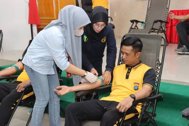 Semarakkan HUT Bhayangkara, Polres Tebingtinggi Gelar Donor Darah