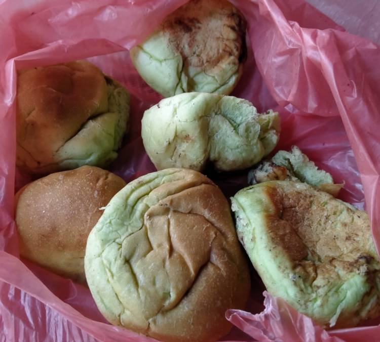Kembali Ditemukan Racun Dibalut Roti Untuk Bunuh Hewan Ternak