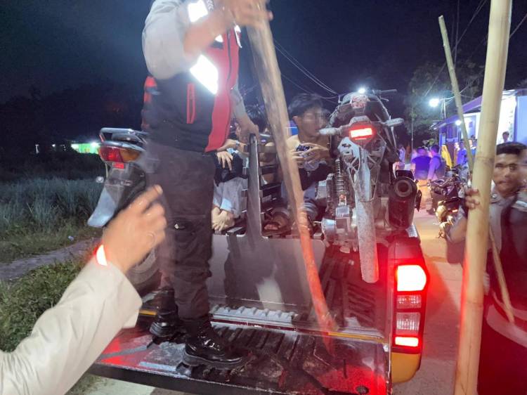 Polisi Bubarkan  Tawuran, 5 Remaja Ditangkap