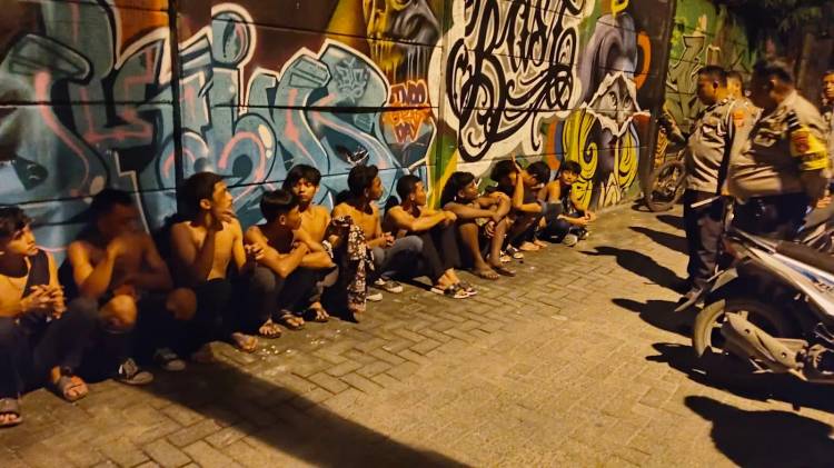 Dua Belas Anggota Genk Motor beraksi,Tim Gabungan Polres Pelabuhan Belawan Bertindak