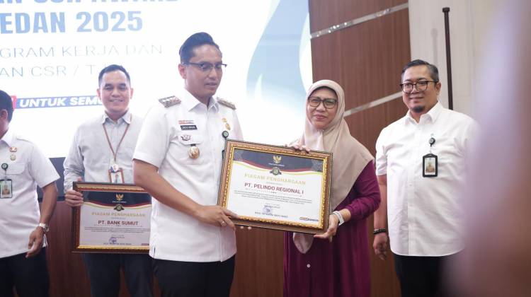 PT Pelindo Regional 1 Menerima CSR Award dari Wali Kota Medan