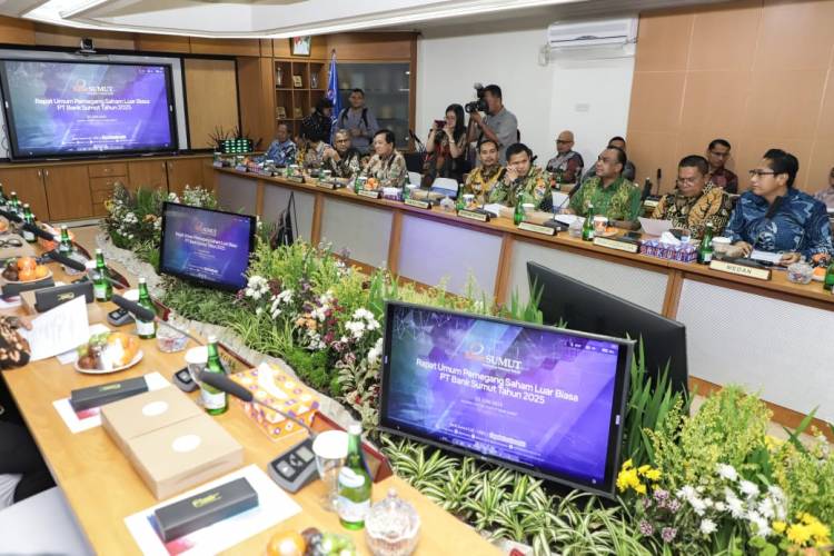 Wesly Silalahi Rapat RUPS Luar Biasa PT Bank Sumut 2025 Bersama Gubsu Bobby