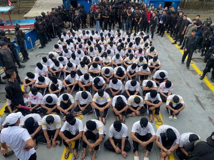 100 Warga Binaan High Risk Dipindahkan ke Lapas Nusakambangan