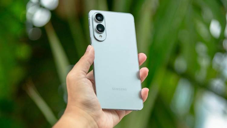 Besok Sudah Bisa Miliki Langsung Galaxy S25 Edge: Smartphone Powerful yang Stylish
