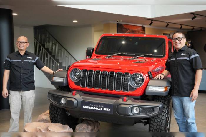 Perkuat Pasar di Medan, Indomobil Hadirkan Merk Jeep dan Citro&euml;n dalam Satu Dealer Melalui Stellantis Brand House Adam Malik