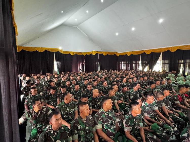 Pusbintal TNI Gelar Pembekalan Mental Kepada Satgas Pamtas RI&ndash;PNG Kewilayahan di Yonif 511/DY Kodam V/BRW