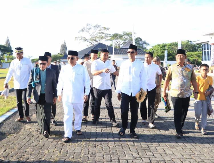 Kapolres Bersama Forkopimda Gelar Sholat Ied dan Penyembelihan Kurban