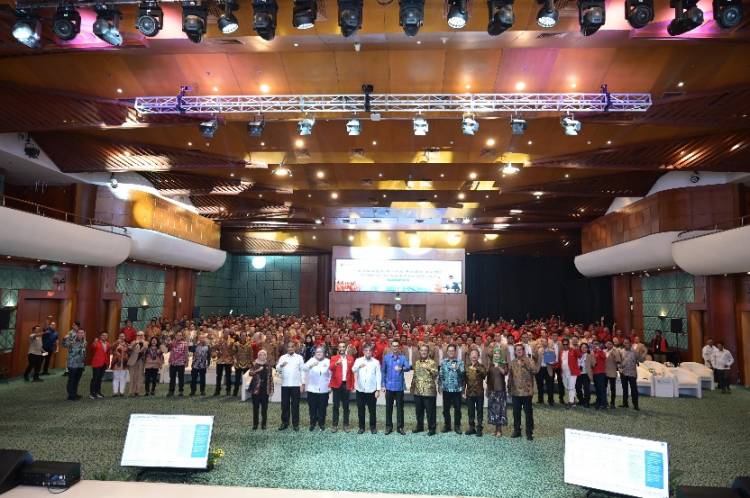 Serikat Pekerja dan Dirut PLN Sepakati PKB 2025-2027, Kawal RUPTL dan Transisi ke BPI Danantara