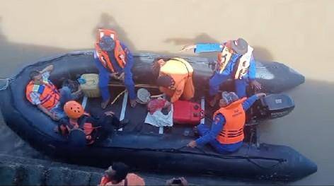 Seminggu Hilang di Laut, Tiga Nelayan Asal Labuhanbilik Dikabarkan Terbawa Arus Sampai Ke Perairan Malaysia