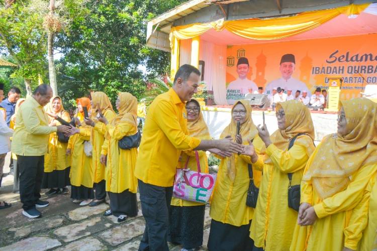 DPD Golkar Sumut Berkurban 110 Lembu dan 5 Kambing, Ijeck: Ini Kewajiban Kita Berbag untuki Sesama