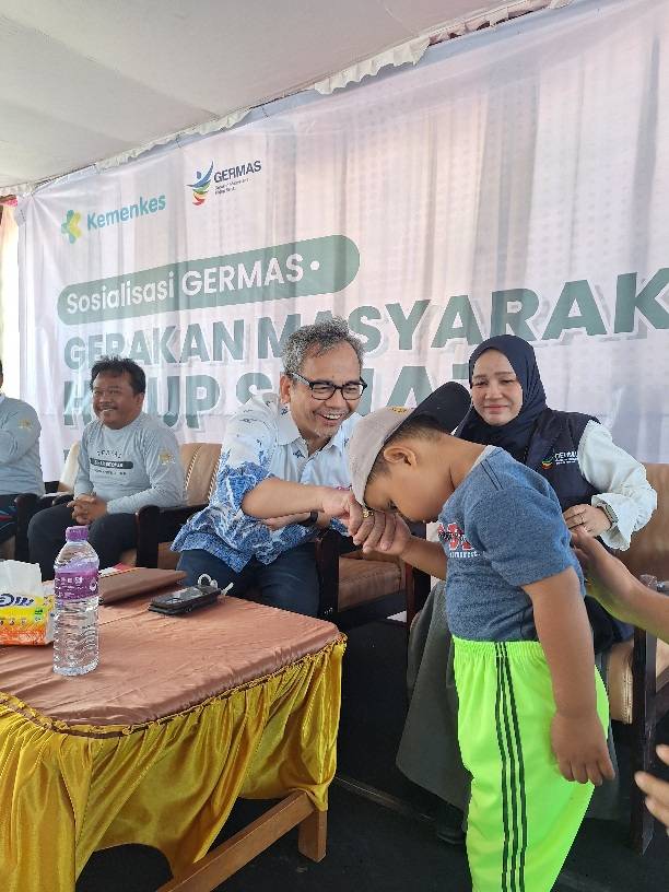 Ratusan Masyarakat Toba Ikuti Senam Germas dan Check Kesehatan Gratis yang digelar DPR RI Sihar Sitorus