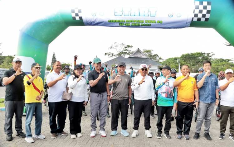 Bupati Simalungun Melepas Puluhan Peserta Geobike Kaldera Toba #8