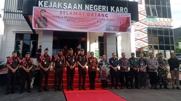 Kajati Sumut Kunker ke Kejari Karo, Bupati Karo Apresiasi Kehadiran Rumah Restorative Justice di Kecamatan dan Desa